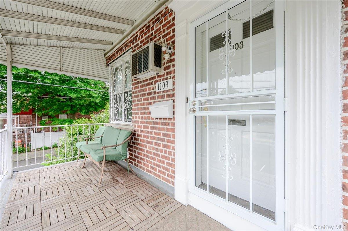 1103 Rhinelander Avenue Bronx, NY 10461 - Photo 5 of 34