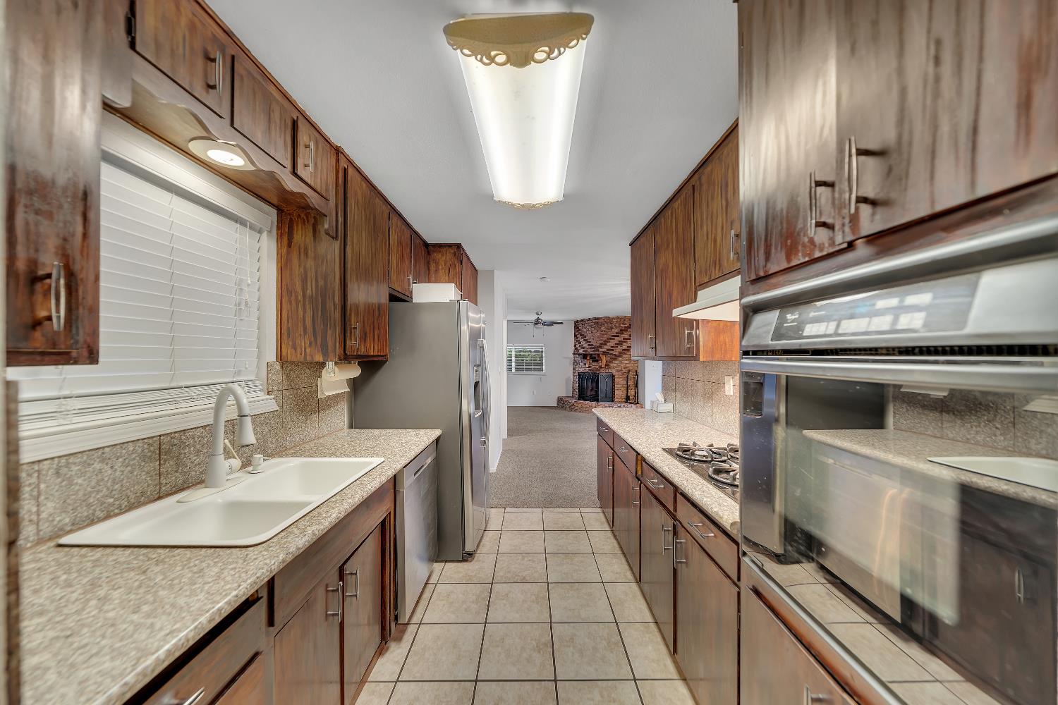 2313 San Rafael Avenue Modesto, CA 95355 - Photo 8 of 42