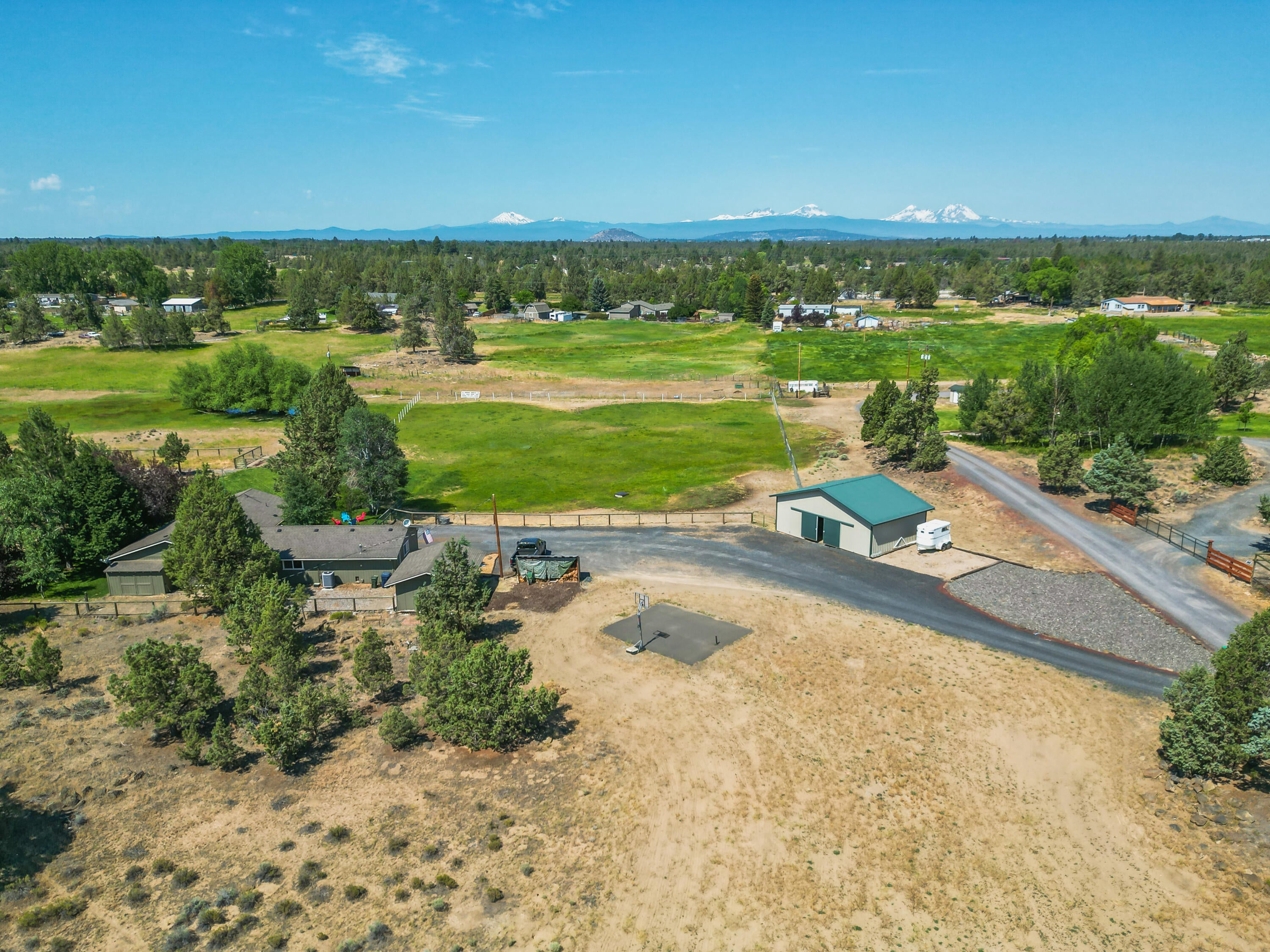 62575 Dixon Loop Bend, OR 97701 - Photo 50 of 56 Dixon Lp-52