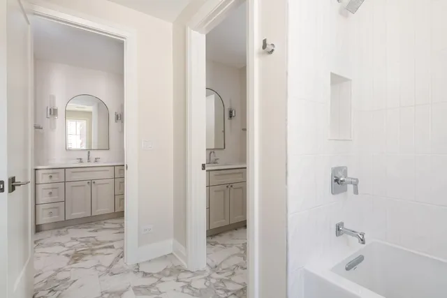 $2,295,000 | 900 Colfax Avenue, Elmhurst, IL 60126