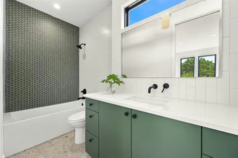 $919,000 | 219 Lessin Lane, Unit 6, Austin, TX 78704