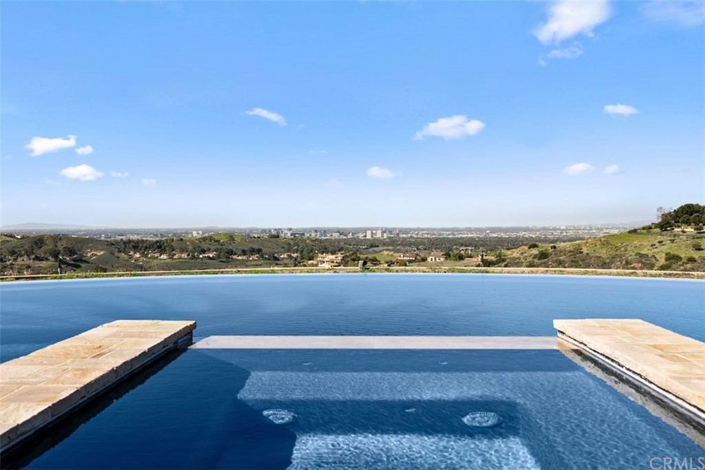 20 Black Falcon Irvine, CA 92603 - Photo 2 of 2