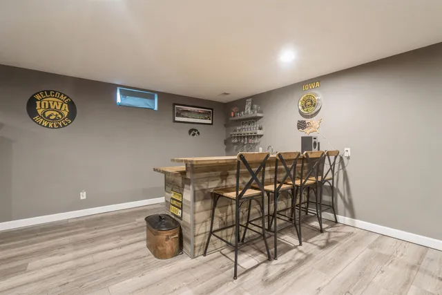 $435,000 | 908 14th Street, Rapids City, IL 61275