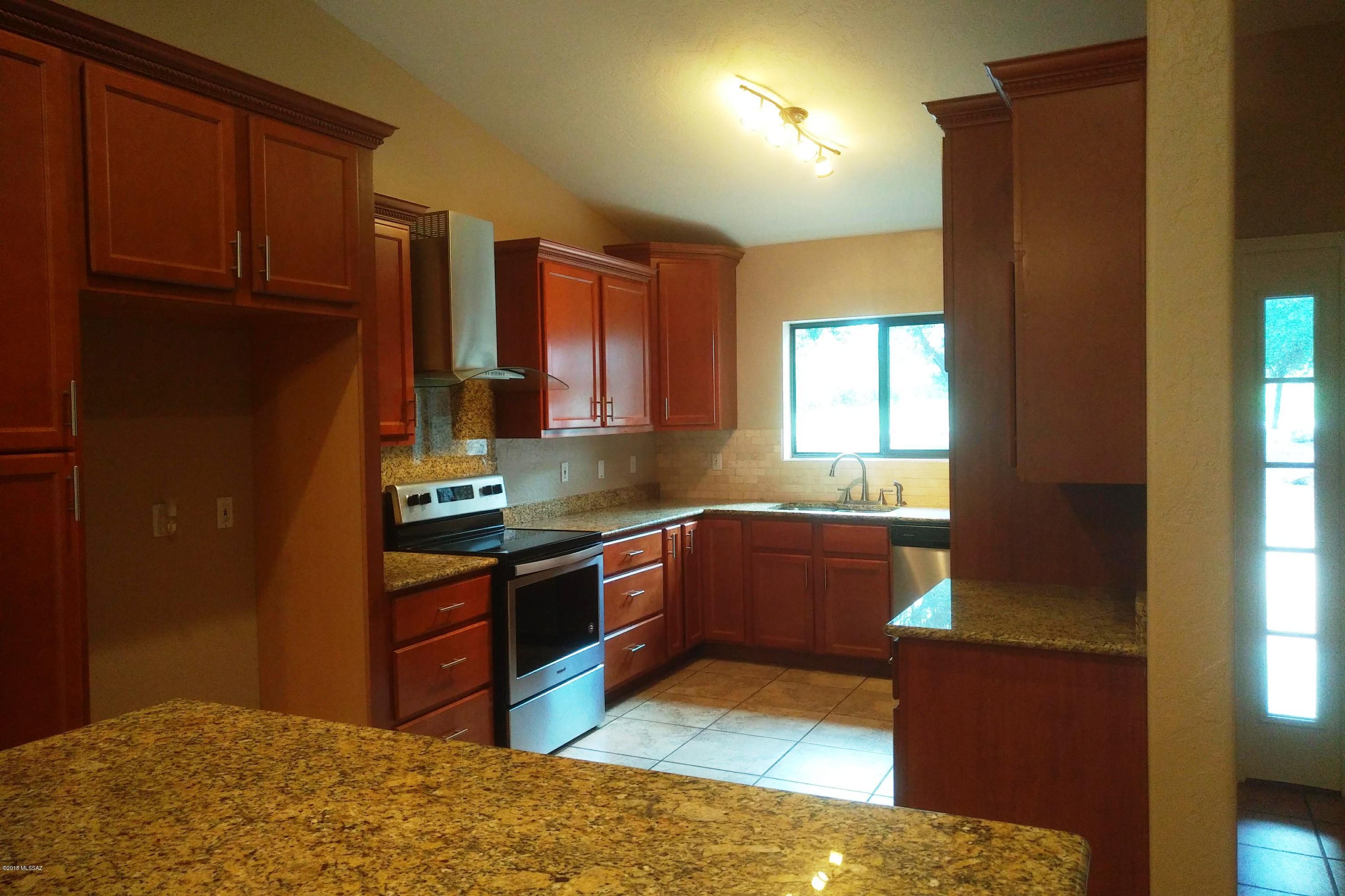 136 Camino Maricopa Rio Rico, AZ 85648 - Photo 5 of 17