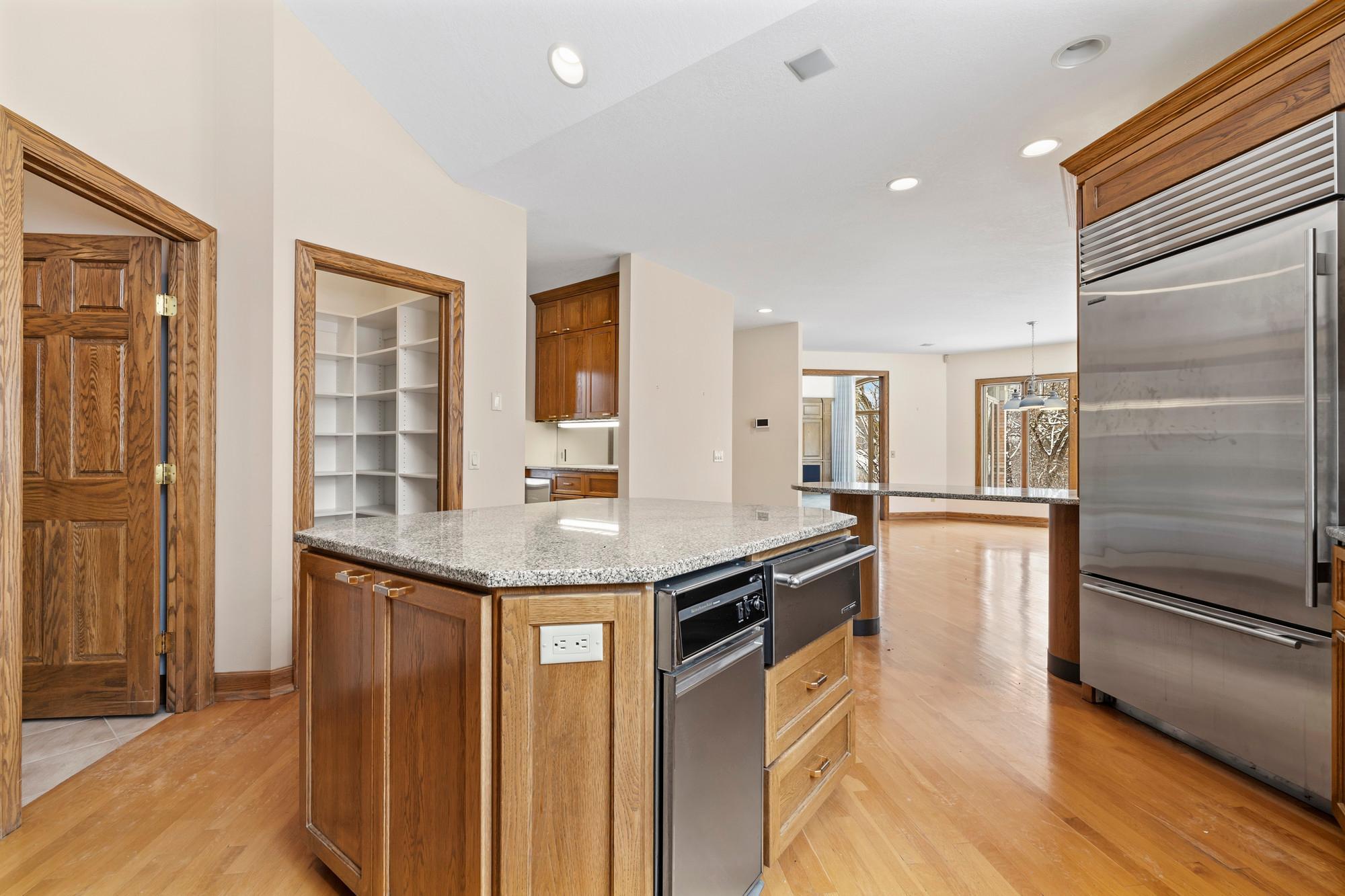 12137 Grandview Terrace Apple Valley, MN 55124 - Photo 17 of 93