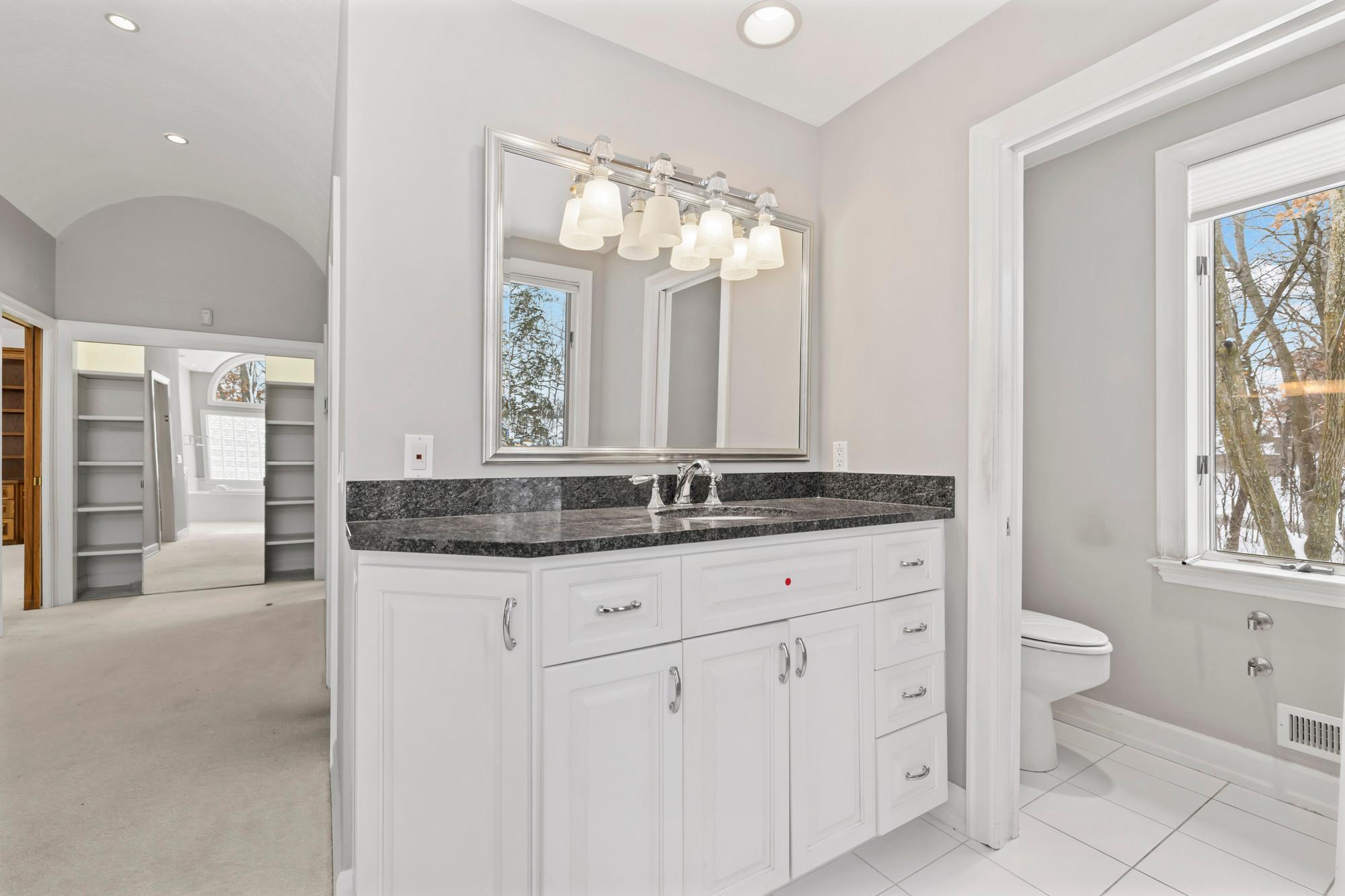 12137 Grandview Terrace Apple Valley, MN 55124 - Photo 34 of 93