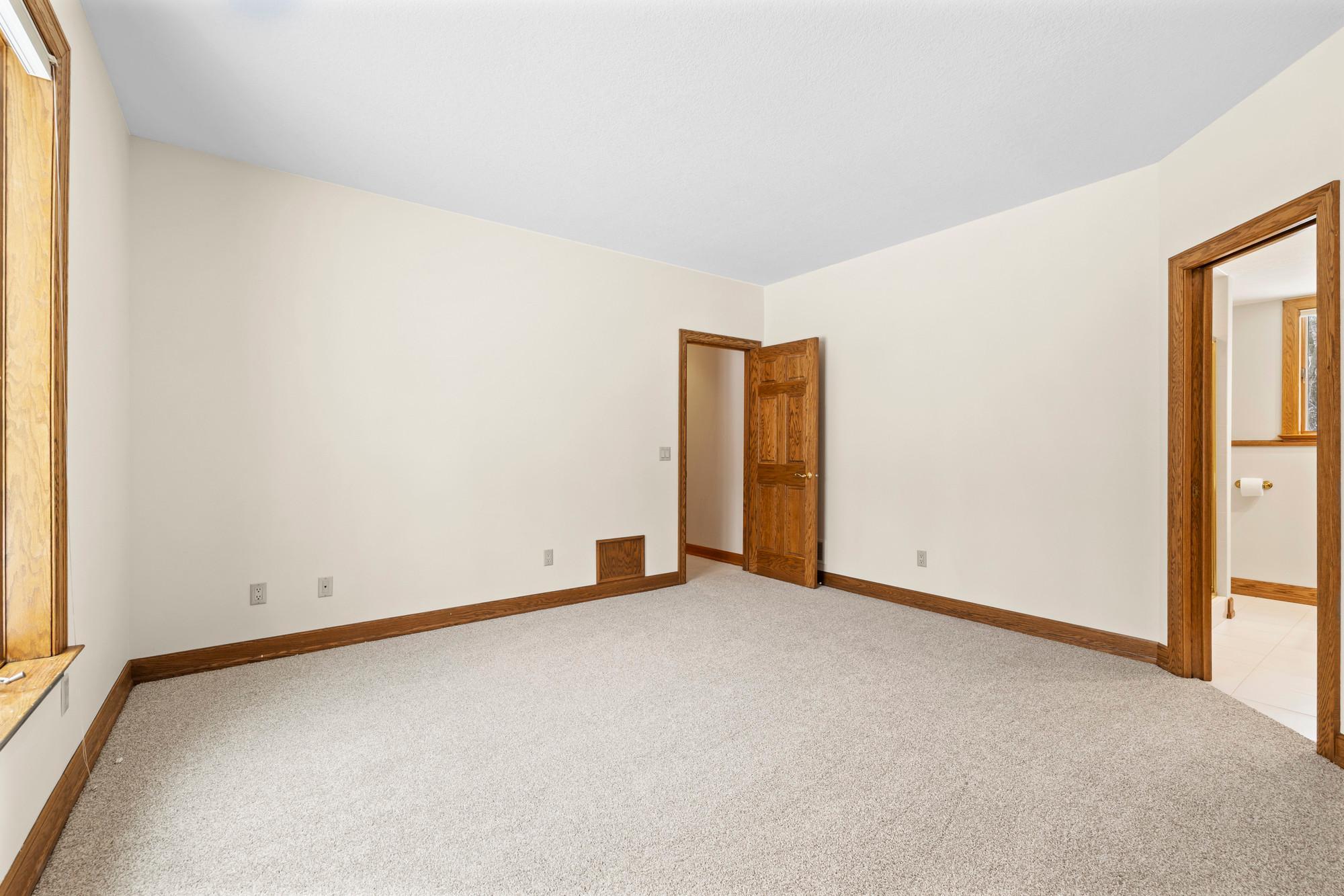 12137 Grandview Terrace Apple Valley, MN 55124 - Photo 47 of 93