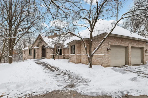 $999,900 | 12137 Grandview Terrace, Apple Valley, MN 55124