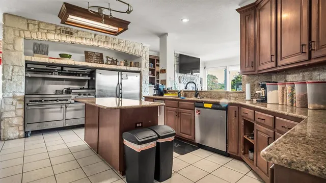 $1,400,000 | 7312 Stoney Point Drive, Plano, TX 75025