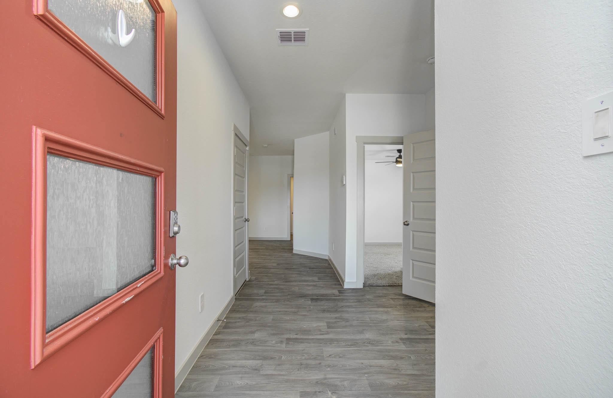 14543 Raintree Drive Baytown, TX 77523 - Photo 7 of 37 Looking toward the entry way with office to the right.