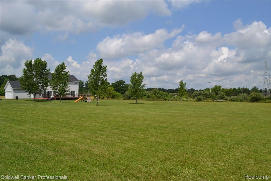 2453 Morris Road Lapeer, MI 48446 - Photo 26 of 32 DSC_0395.JPG