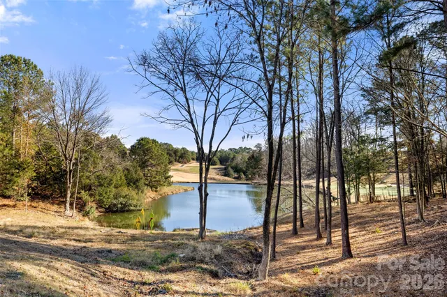 $499,000 | 719 Deerbrook Lane, Tega Cay, SC 29708