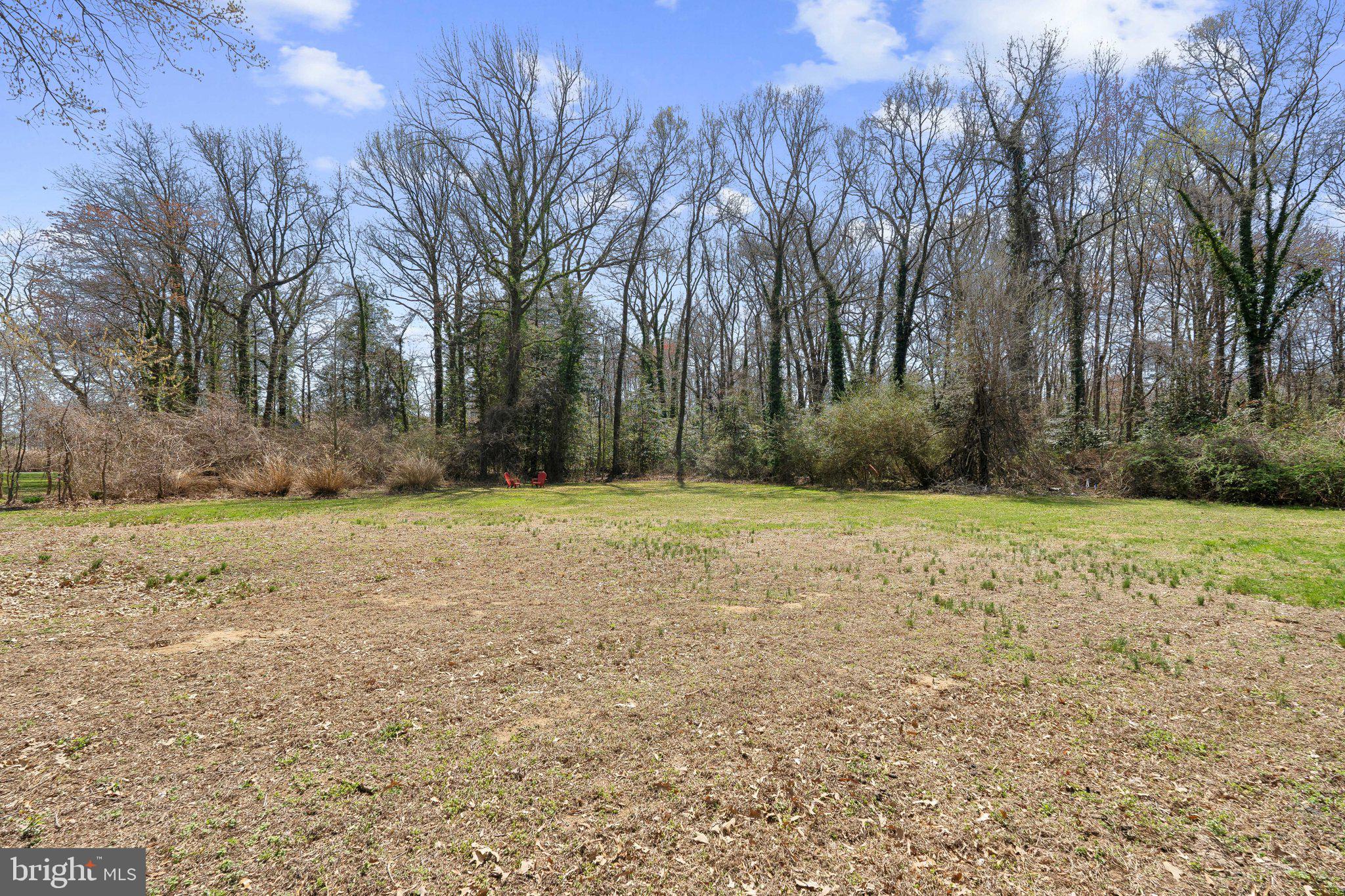 937 Winding Road Edgewater, MD 21037 - Photo 26 of 42 a view of garden space