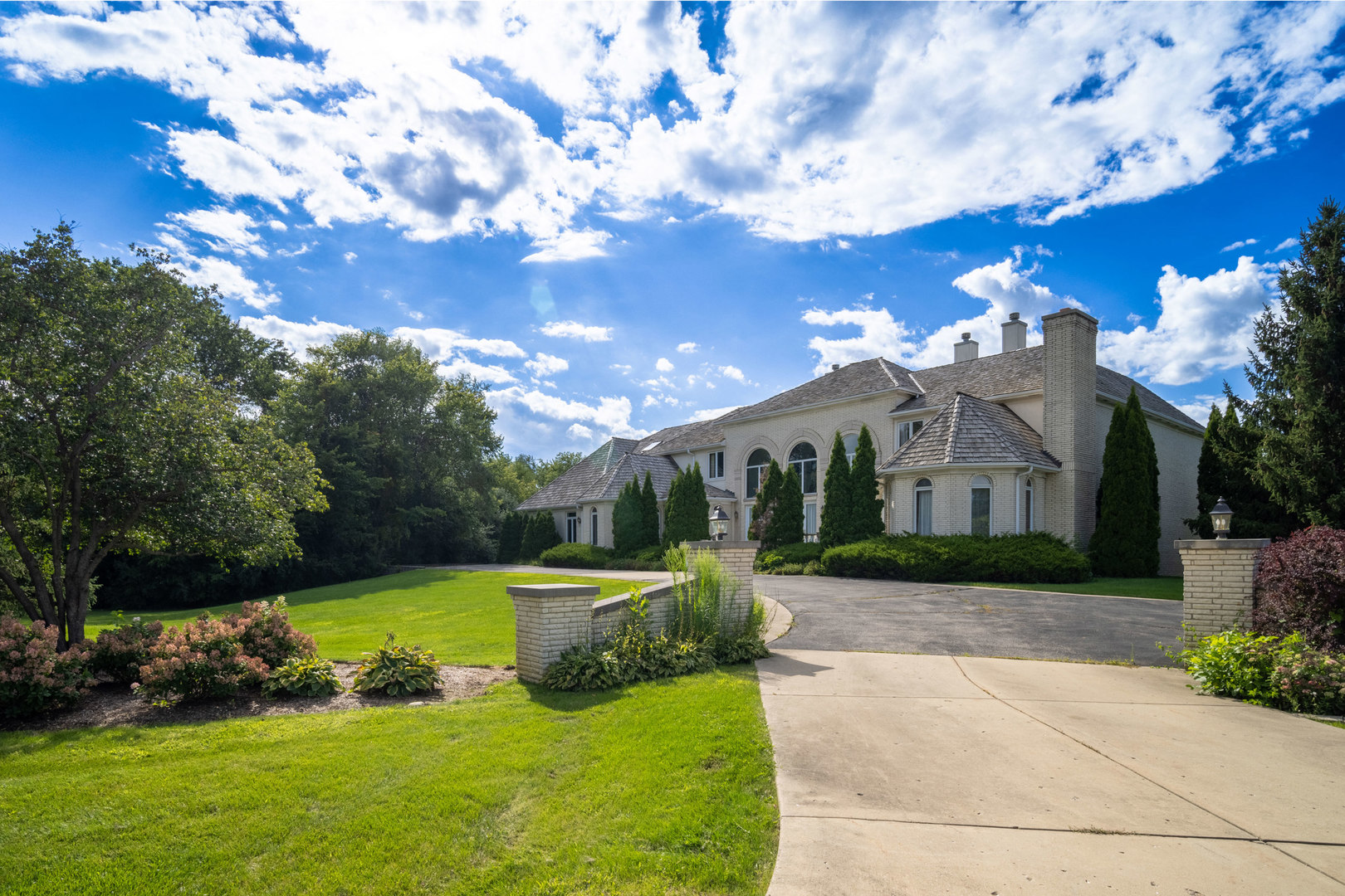 1100 MacAlpin Drive Inverness, IL 60010 - Photo 2 of 50 a view of a house with a big yard plants and large tree
