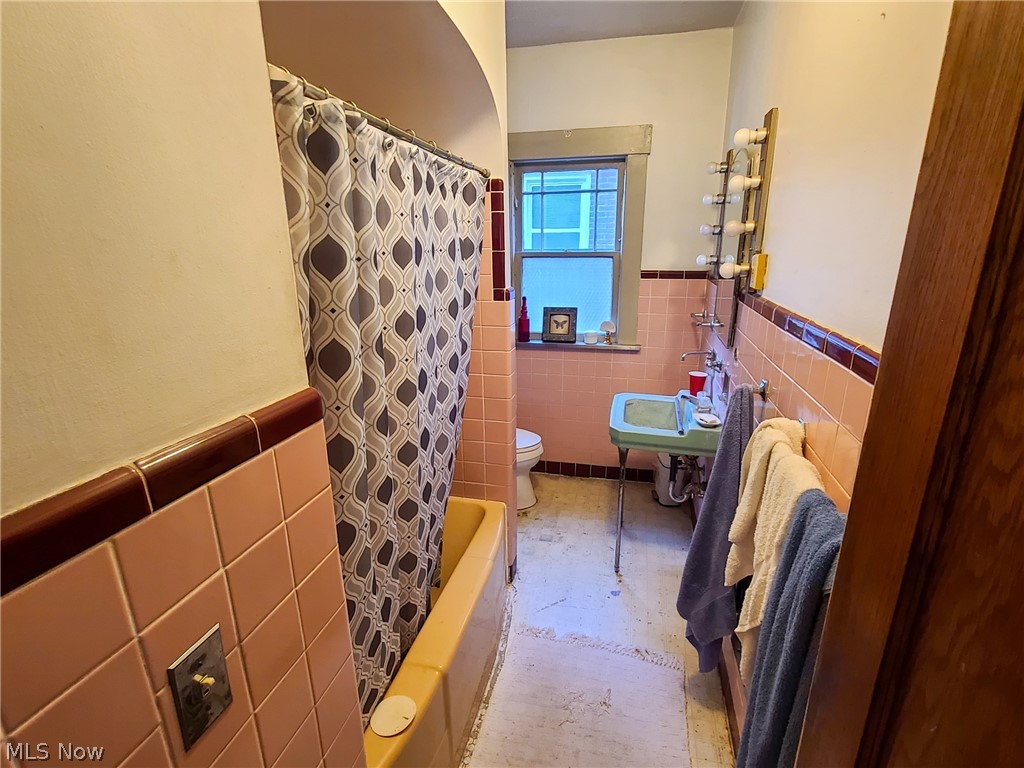 1607 Fulton Road Northwest Canton, OH 44703 - Photo 6 of 21 Gallery Image 6
