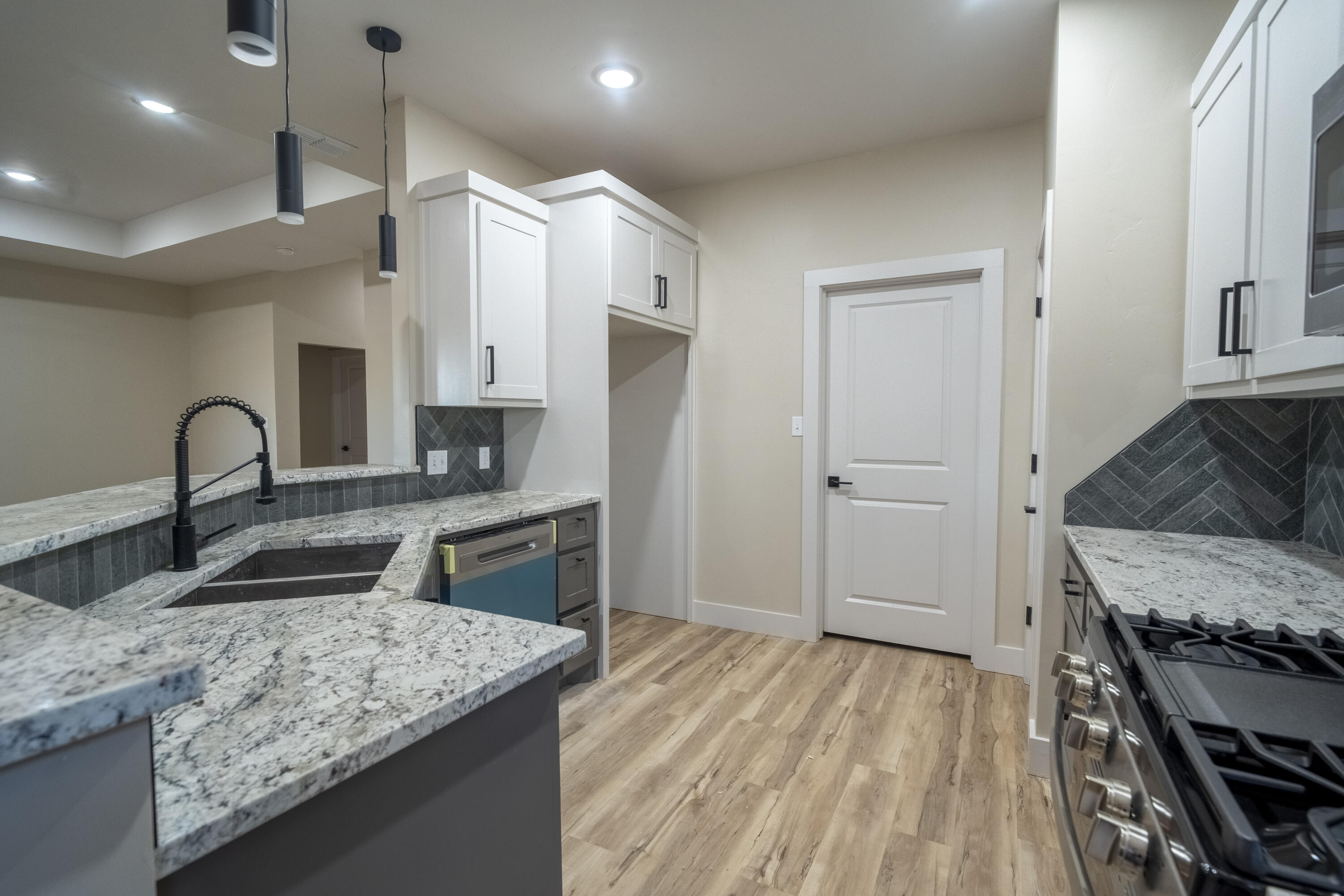 6902 16th Street Lubbock, TX 79416 - Photo 5 of 18 DSC05894-HDR