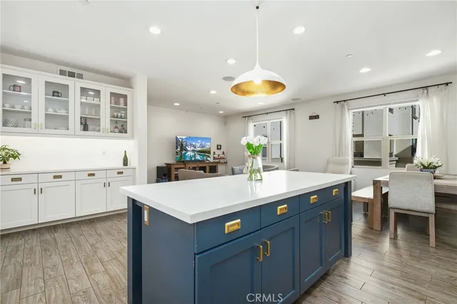 $799,000 | 520 South Anaheim Way, Orange, CA 92868