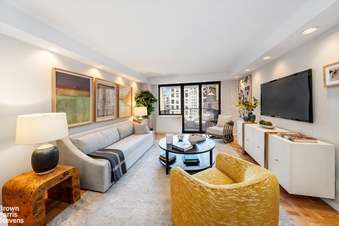 10 West 66th Street, Unit 12B Manhattan, NY 10023 - Photo 2 of 14