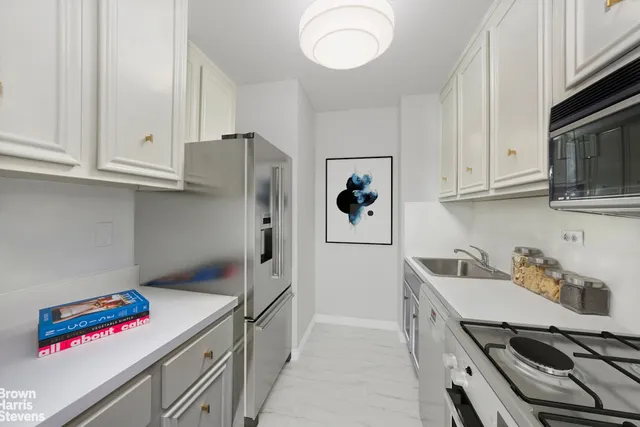 $1,250,000 | 10 West 66th Street, Unit 12B | Upper West Side