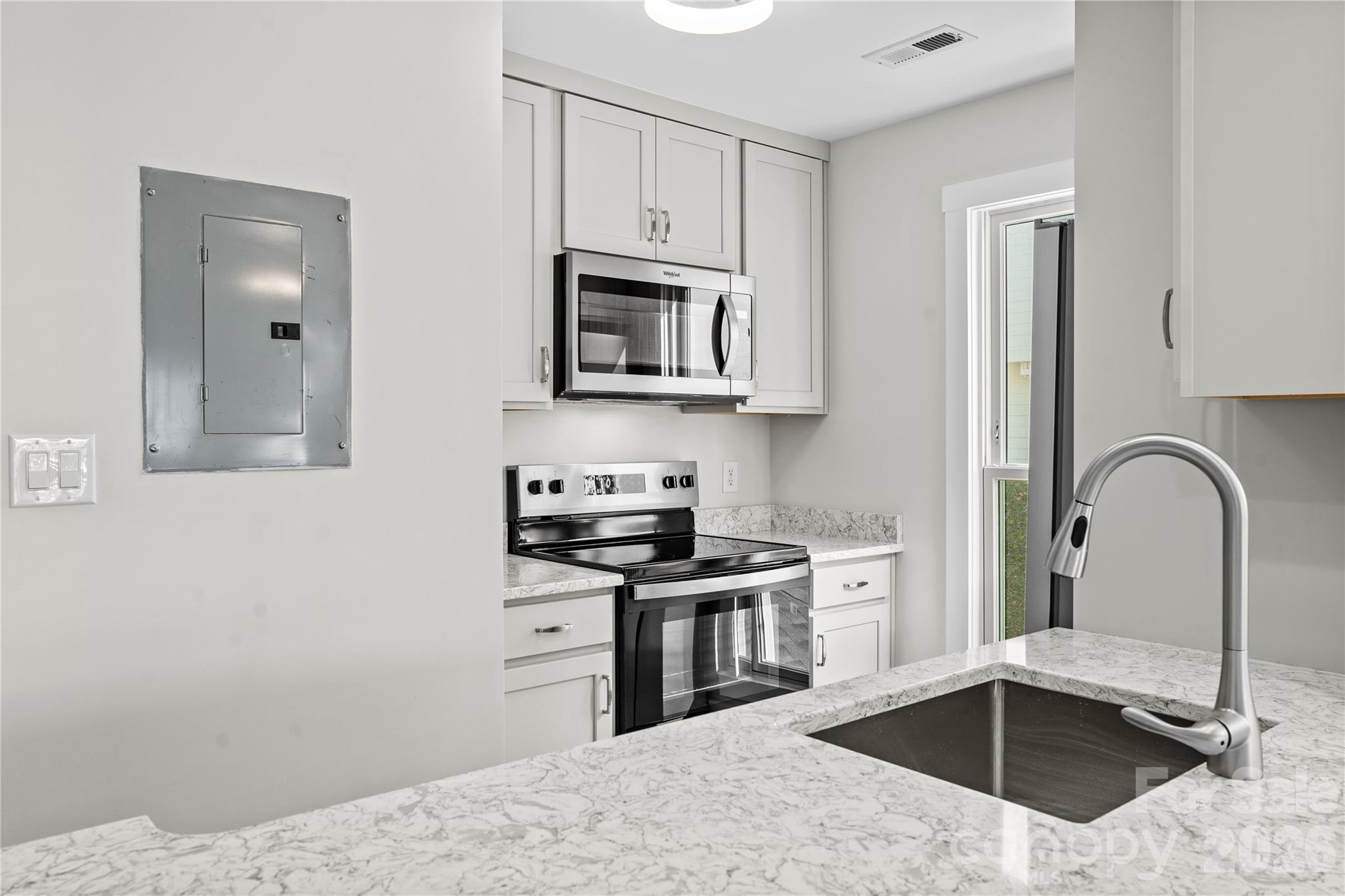 18729 Vineyard Point Lane Cornelius, NC 28031 - Photo 10 of 43