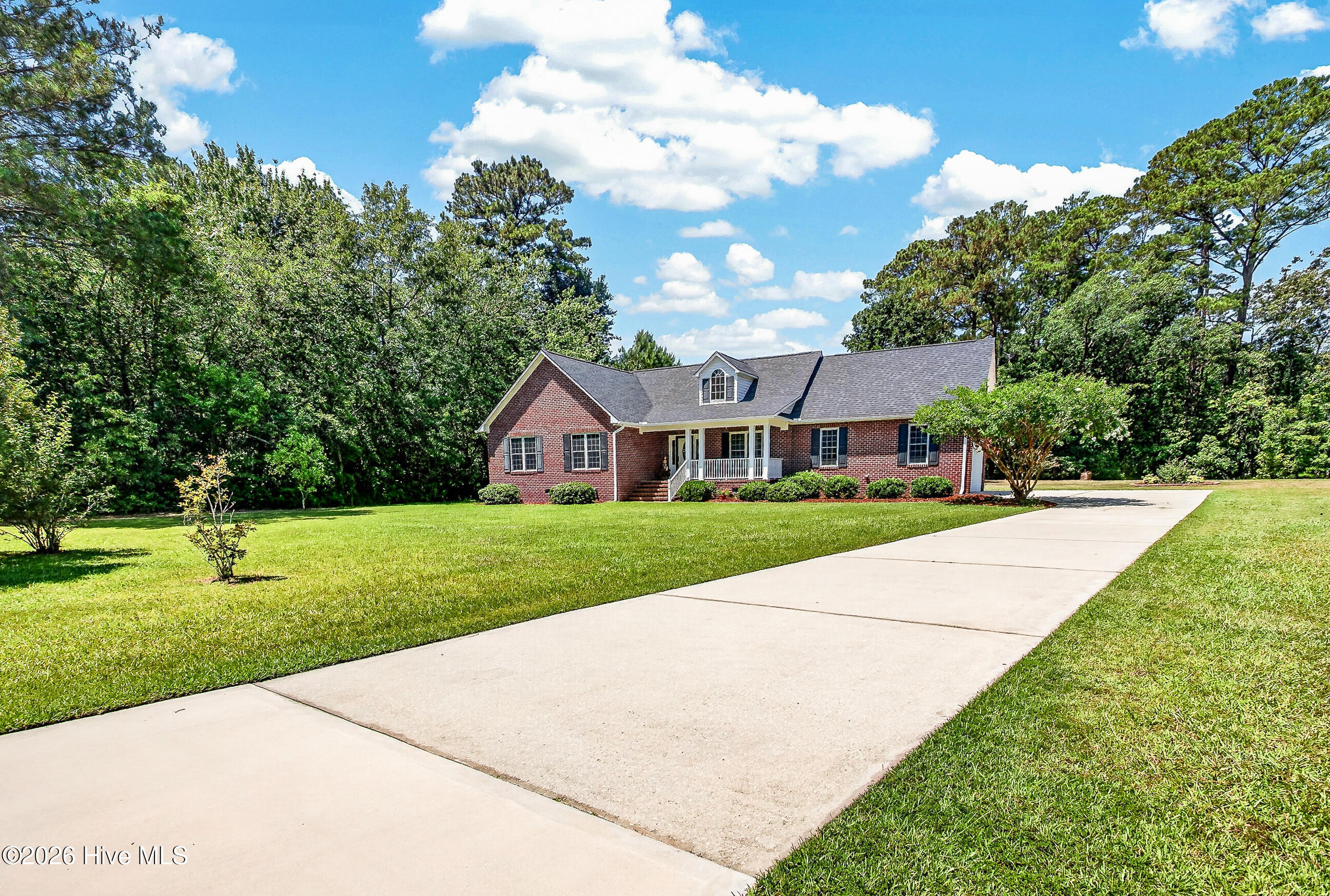 519 Carriage Lane Jacksonville, NC 28540 - Photo 2 of 45