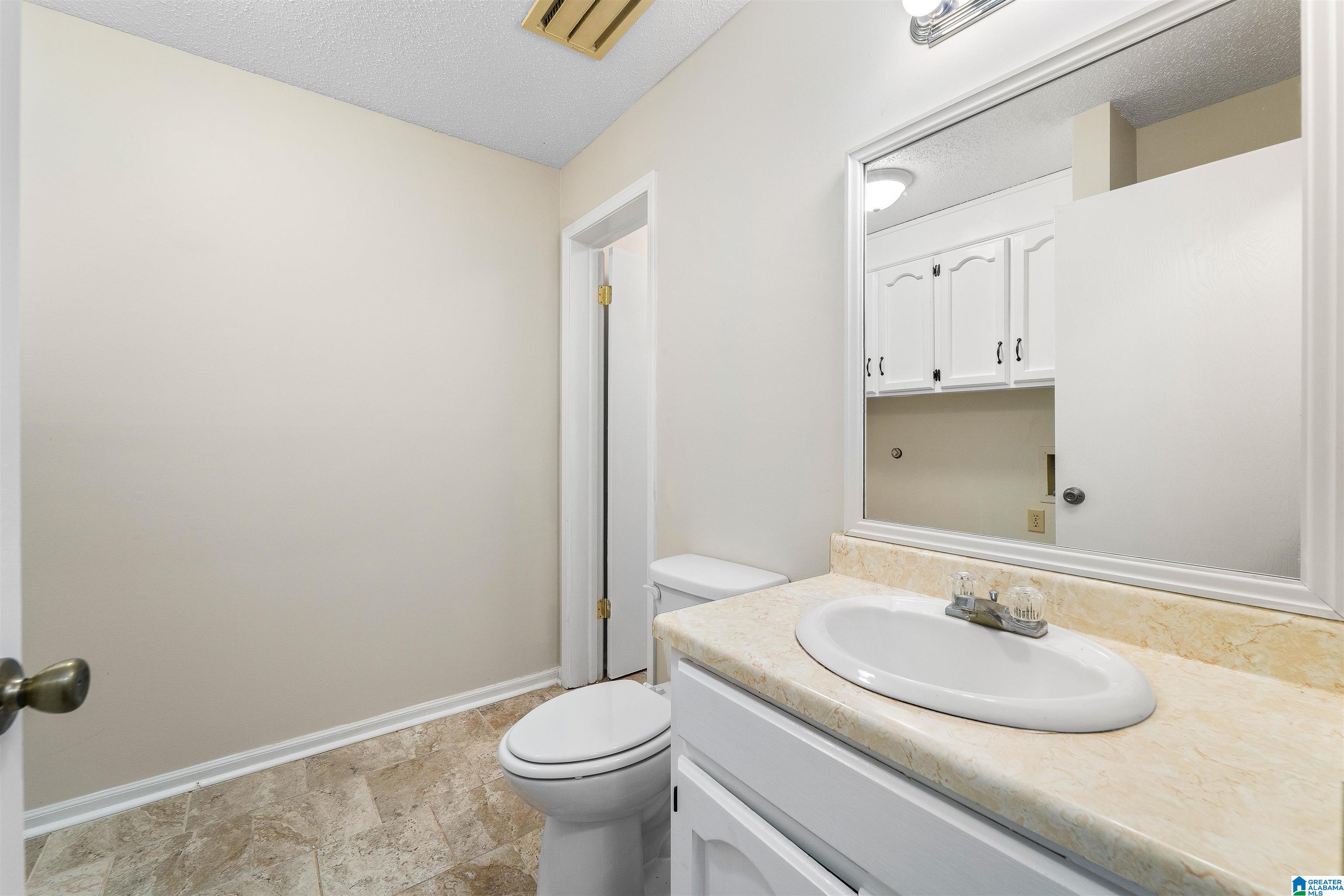 8019 Old Greensboro Road Tuscaloosa, AL 35405 - Photo 16 of 24