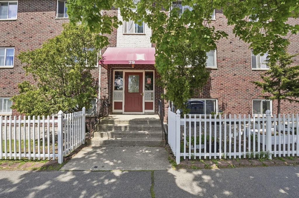 79 Holbrook Road, Unit 2 Quincy, MA 02171 - Photo 1 of 33