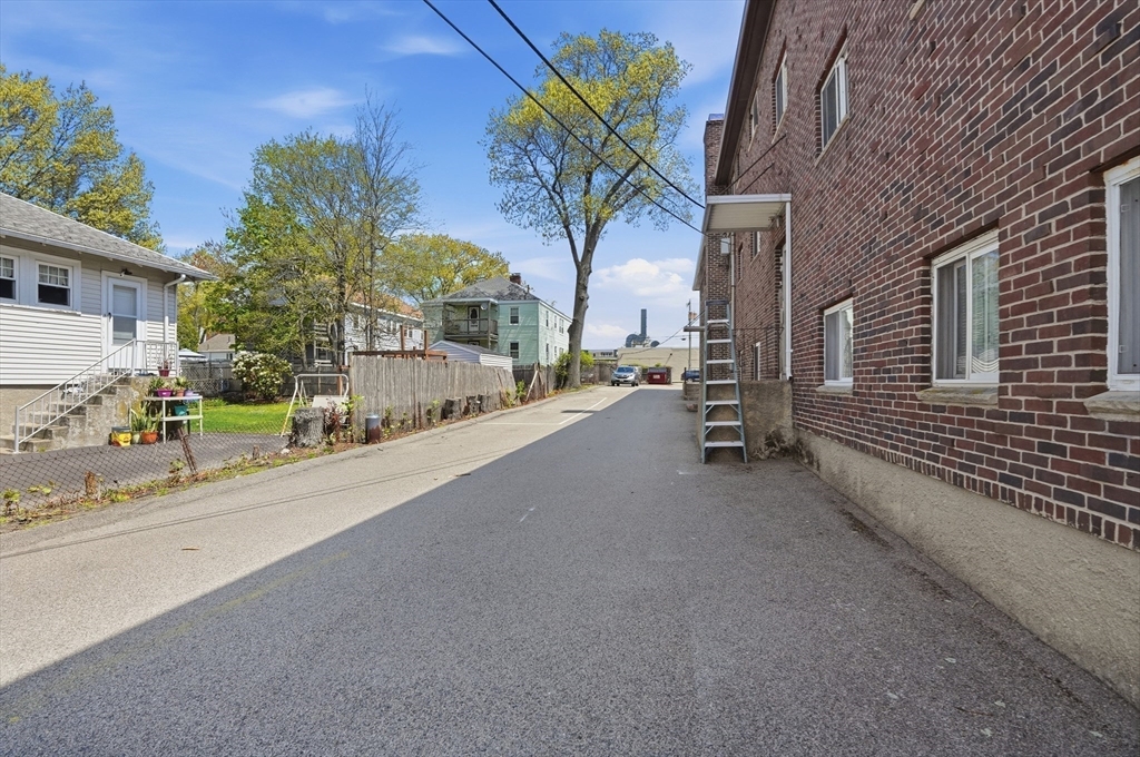 79 Holbrook Road, Unit 2 Quincy, MA 02171 - Photo 27 of 33