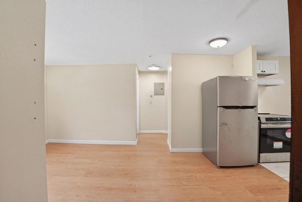 79 Holbrook Road, Unit 2 Quincy, MA 02171 - Photo 8 of 33