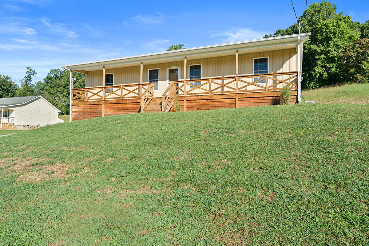 411 Red Hill Road Andersonville, TN 37705 - Photo 1 of 19 96C221A4-7575-41D8-80FD-242B1A54E0D1