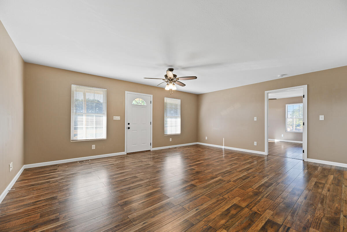 411 Red Hill Road Andersonville, TN 37705 - Photo 2 of 19 3B360A68-8A43-4233-84FA-E47E0E9B9938