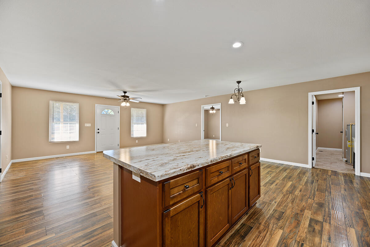 411 Red Hill Road Andersonville, TN 37705 - Photo 3 of 19 3F10A4DE-17AD-4510-A946-9B7D4895846B