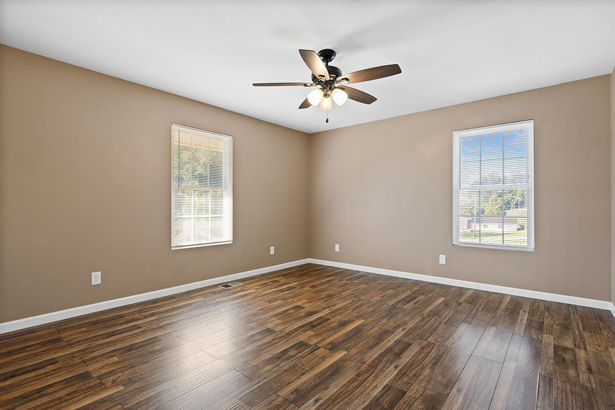 411 Red Hill Road Andersonville, TN 37705 - Photo 8 of 19 4B04202A-A20B-4B23-8F08-7C55DA5C786A