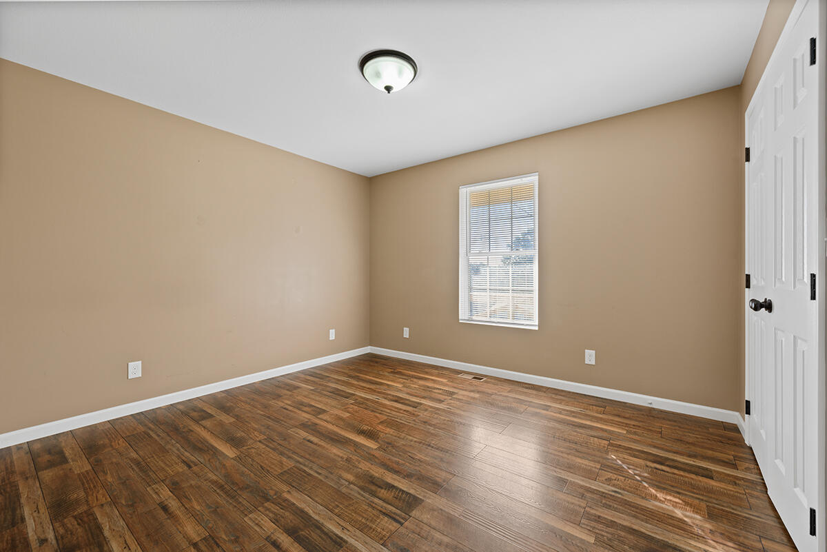 411 Red Hill Road Andersonville, TN 37705 - Photo 10 of 19 1CCD7E78-48E7-41C9-806D-A408F6B71D5D