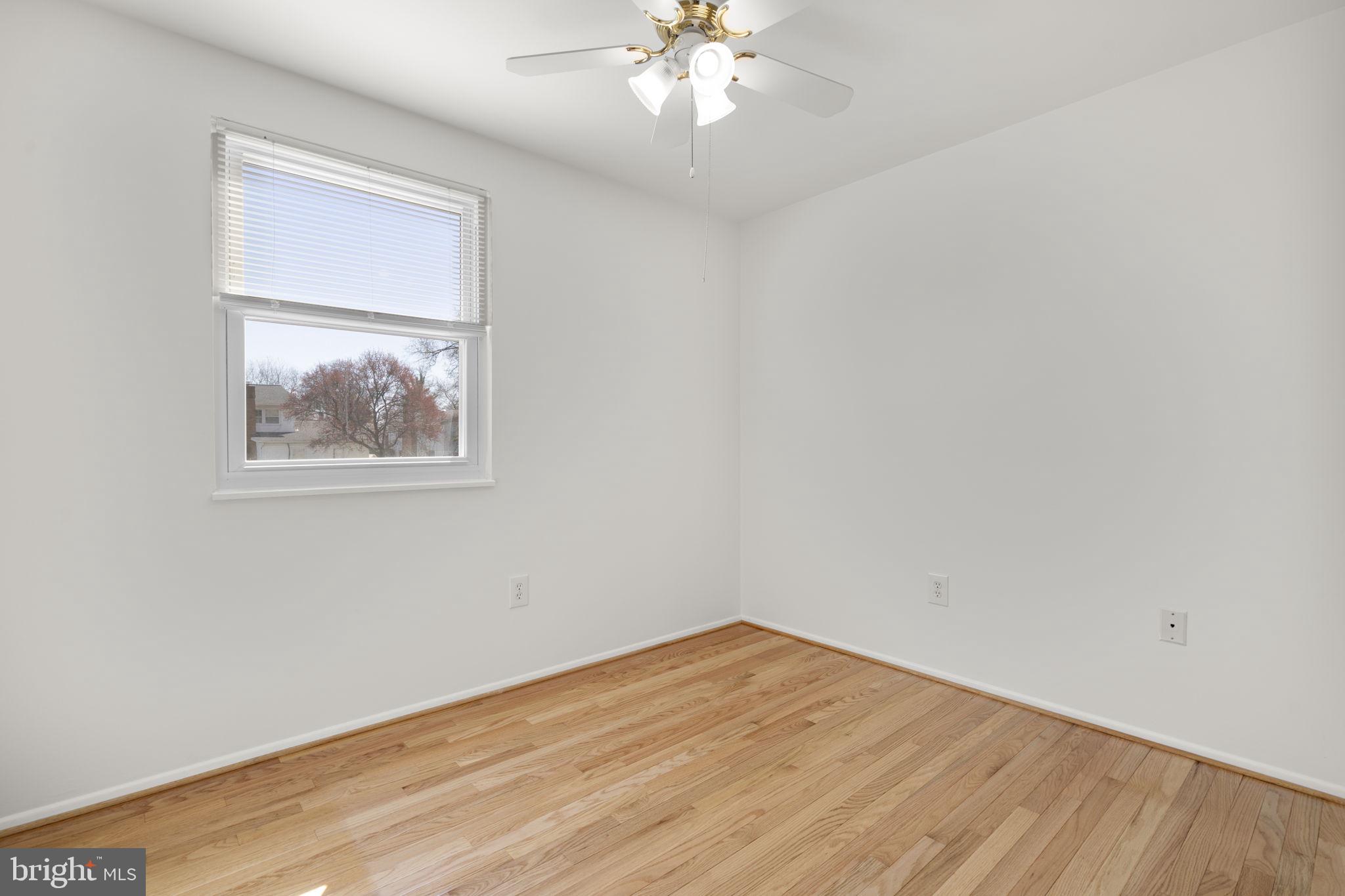 108 North Garfield Road Sterling, VA 20164 - Photo 20 of 31 4th bedroom on upper level