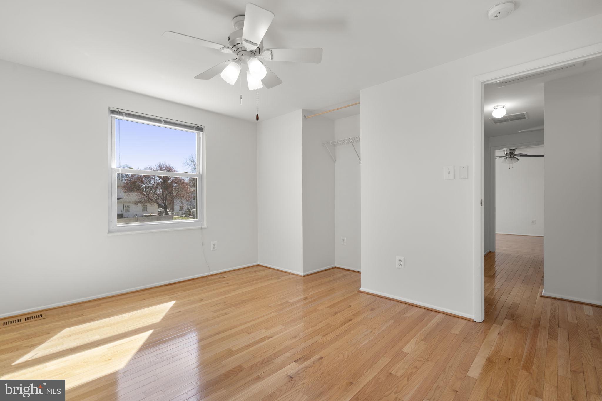 108 North Garfield Road Sterling, VA 20164 - Photo 21 of 31 3rd bedroom on upper level
