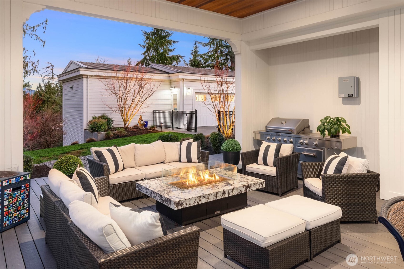 27216 Grand Ridge Drive Issaquah, WA 98029 - Photo 21 of 40