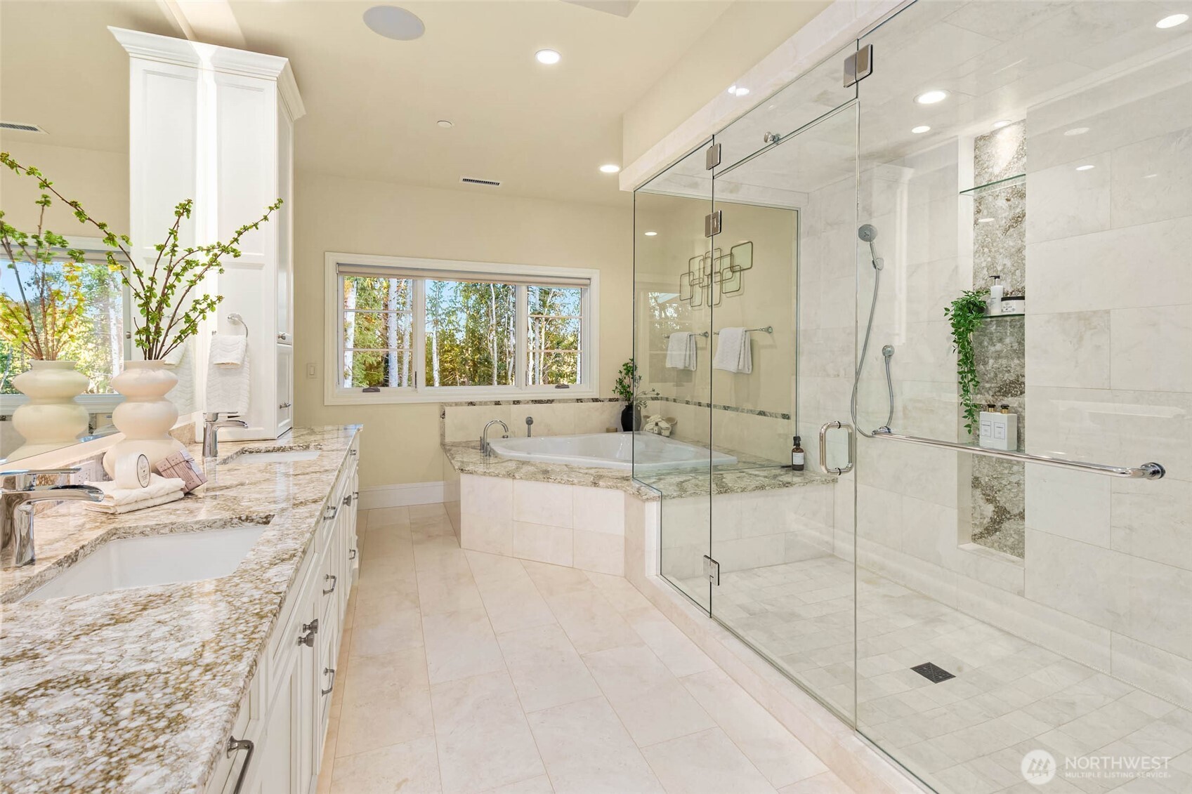 27216 Grand Ridge Drive Issaquah, WA 98029 - Photo 26 of 40