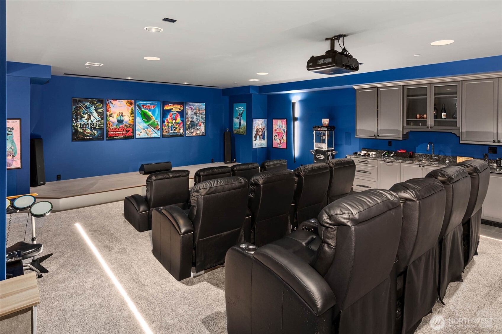 27216 Grand Ridge Drive Issaquah, WA 98029 - Photo 27 of 40