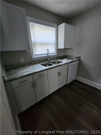 $1,100 | 113 Mullins Avenue, Fayetteville, NC 28301