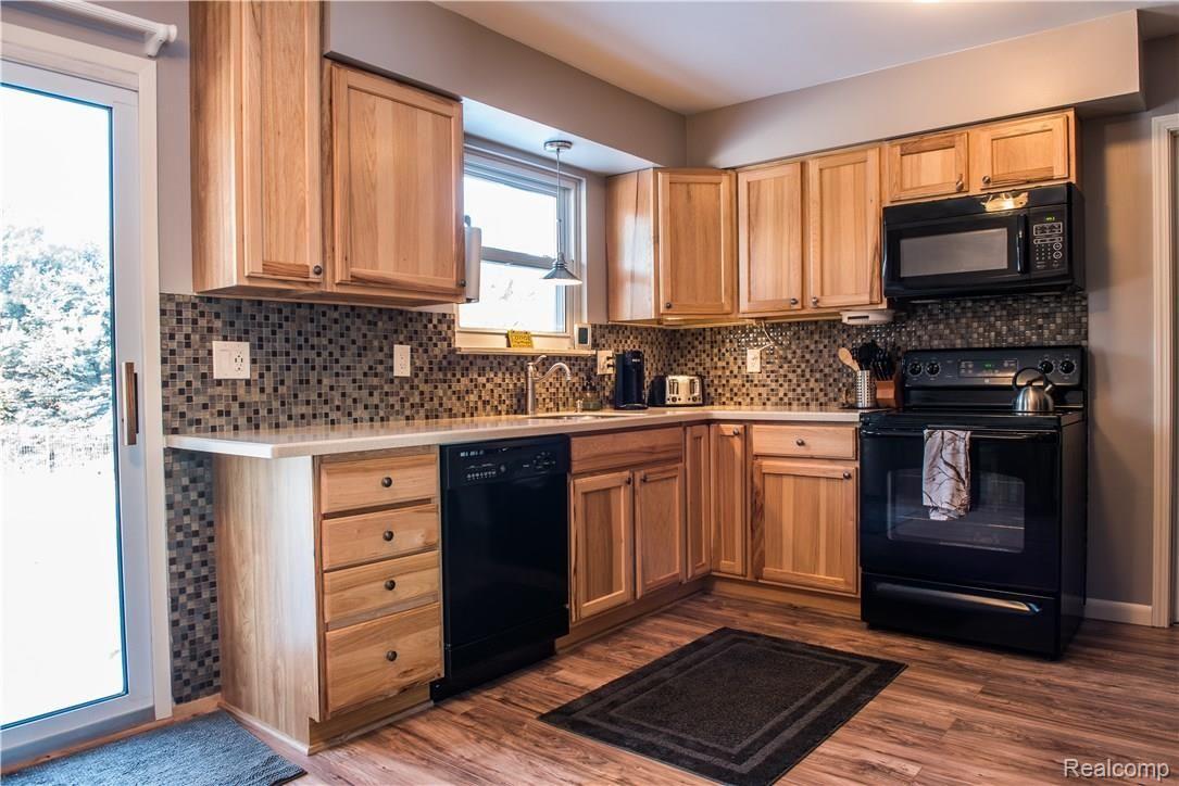 3245 South Fenton Road Holly, MI 48442 - Photo 27 of 30 finishedhollyphotos(64of28).JPG