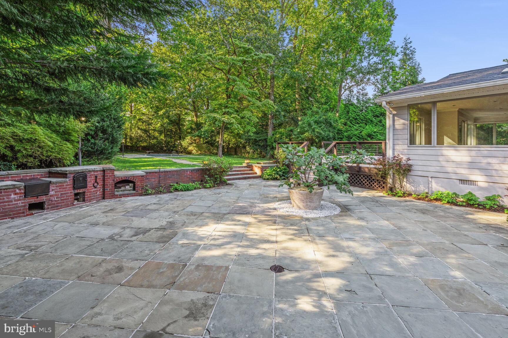 5673 Bent Branch Road Bethesda, MD 20816 - Photo 39 of 47 Gallery Image 39