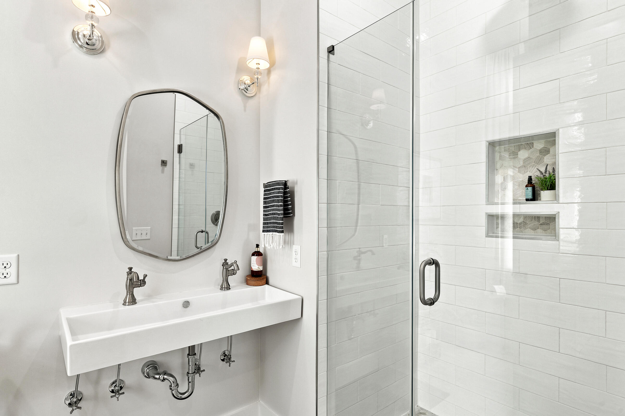 17 Dulce Ln Inlet Beach Inlet Beach, FL 32461 - Photo 16 of 149 Guest Bath Main Level