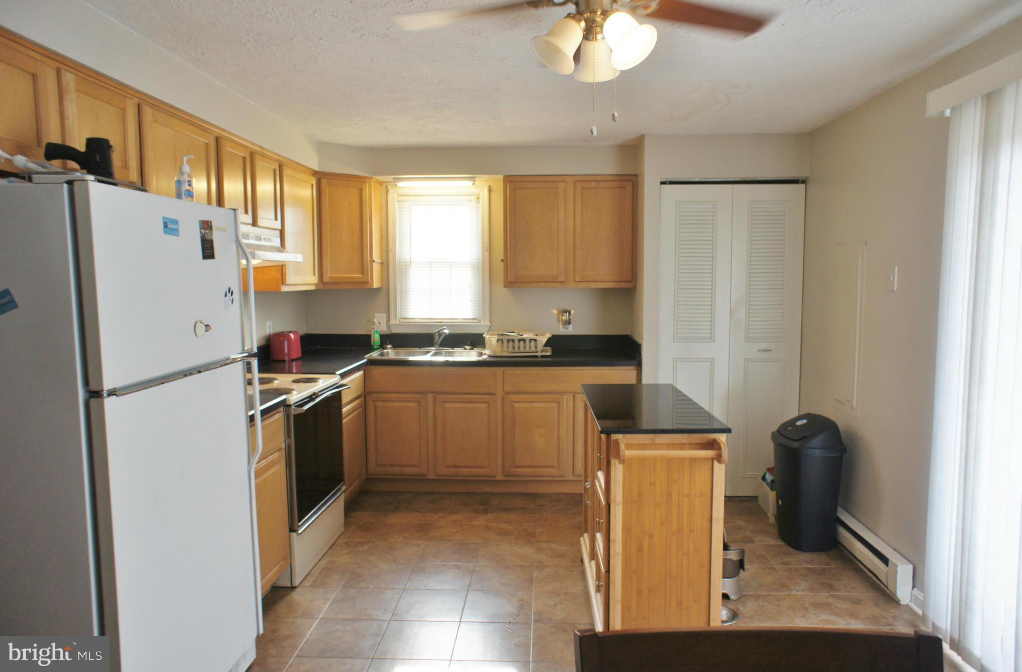 7244 Clyde Jones Road Owings, MD 20736 - Photo 12 of 26 Kitchen has movable island