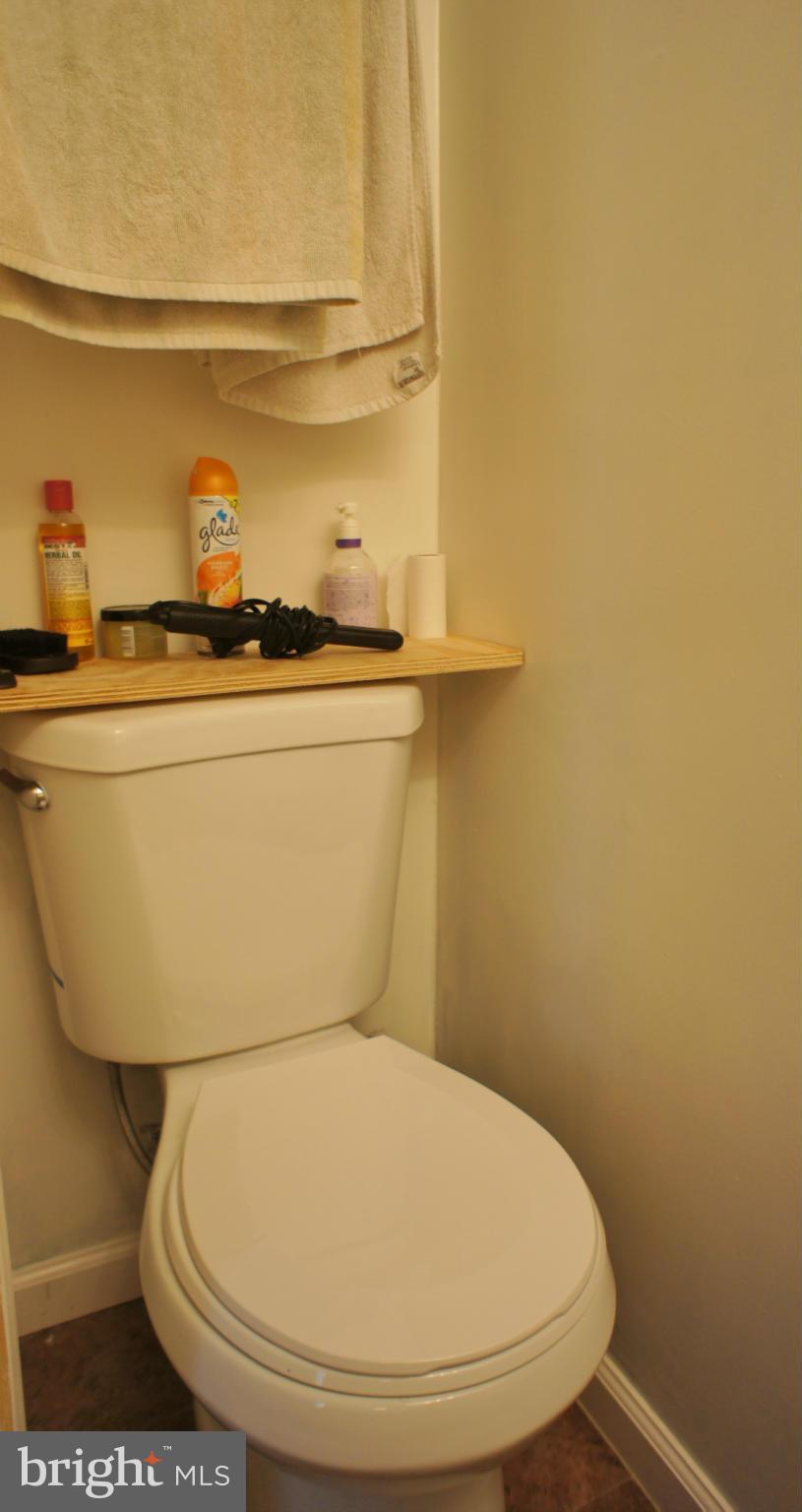 7244 Clyde Jones Road Owings, MD 20736 - Photo 20 of 26 Master 1/2 bath