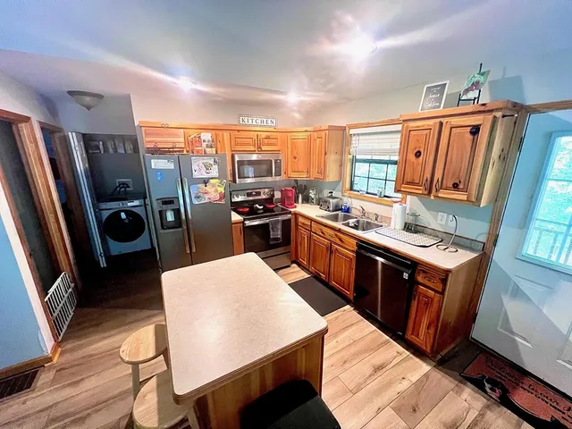 $299,900 | 384 Shadow Pnes Drive, Murphy, NC 28906