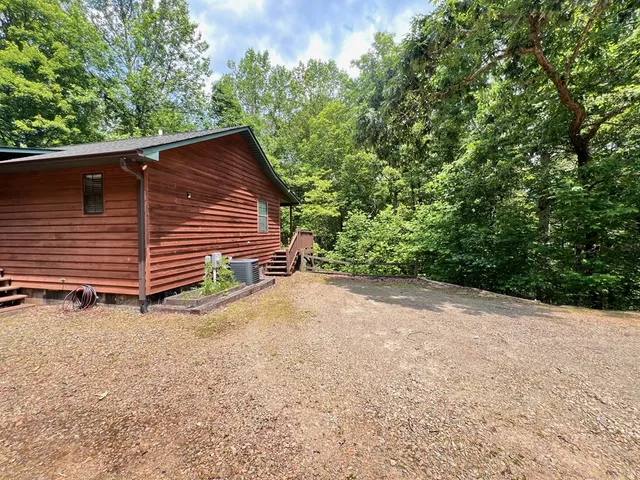 $299,900 | 384 Shadow Pnes Drive, Murphy, NC 28906