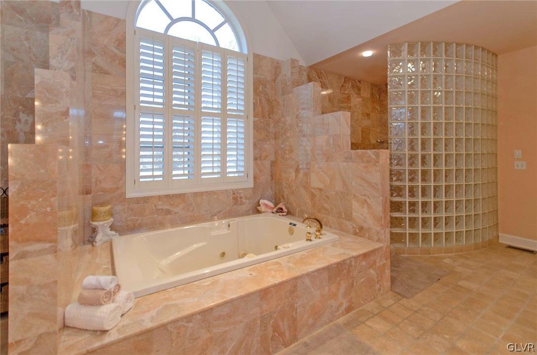 1721 Wildberry Road Bethlehem, PA 18015 - Photo 21 of 47 Gallery Image 21