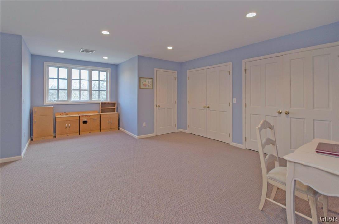 1721 Wildberry Road Bethlehem, PA 18015 - Photo 32 of 47 Gallery Image 32