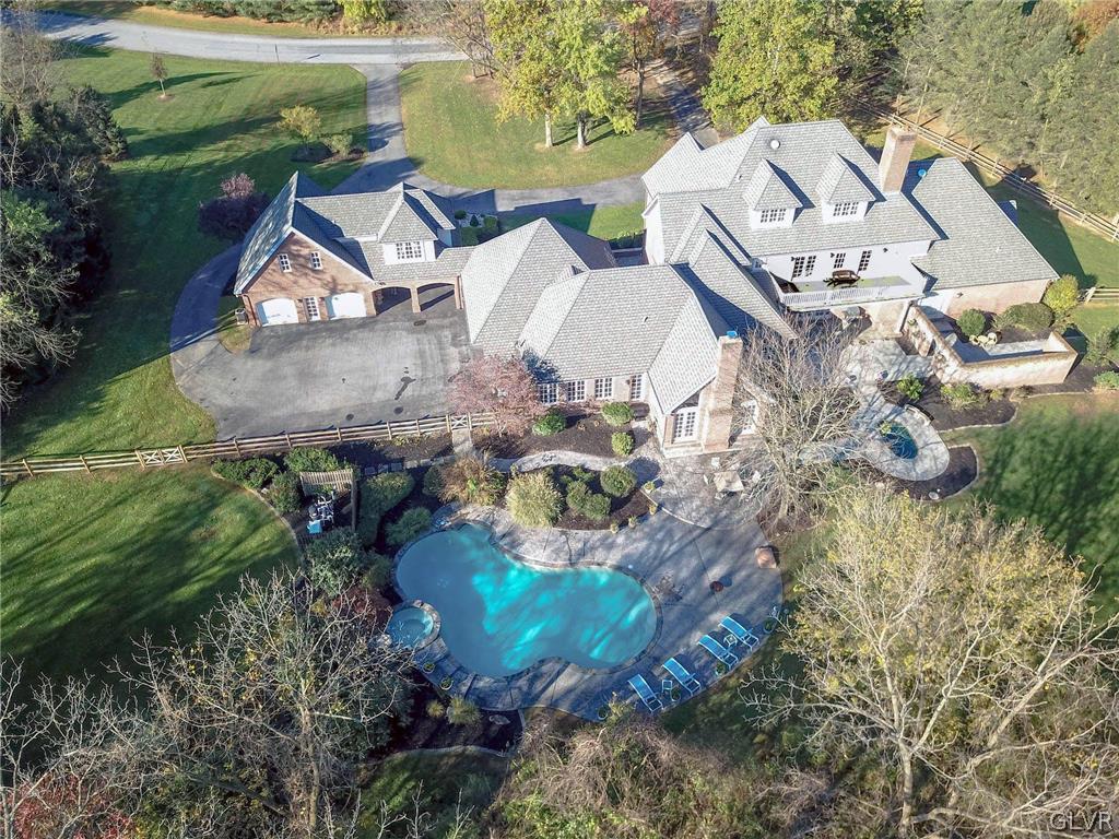 1721 Wildberry Road Bethlehem, PA 18015 - Photo 42 of 47 Gallery Image 42